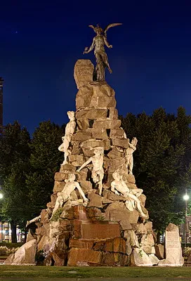 PiazzaStatuto