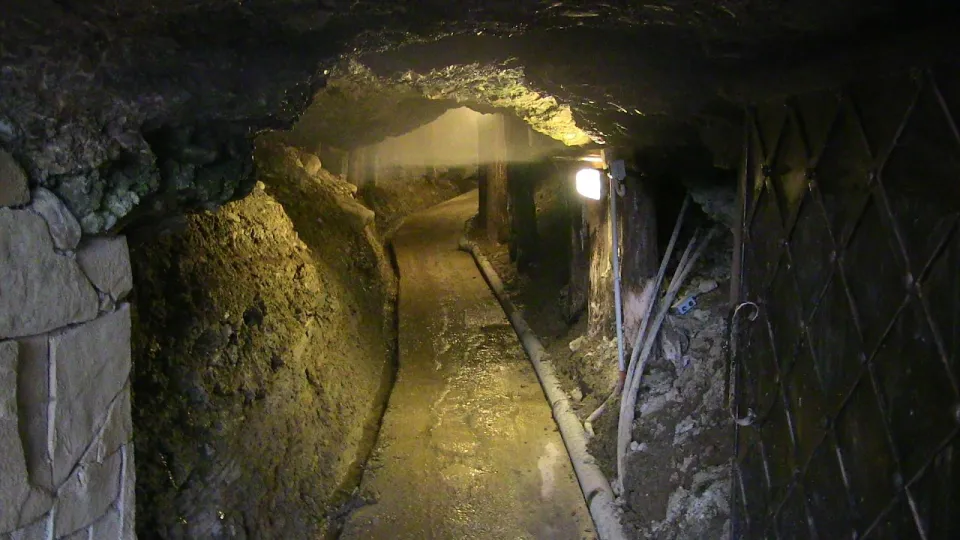 The-entrance-to-Ravne-Tunnel-Labyrinth-in-the-Bosnian-Valley-of-the-Pyramids-Visoko-Bosnia-January-9-2015.jpg